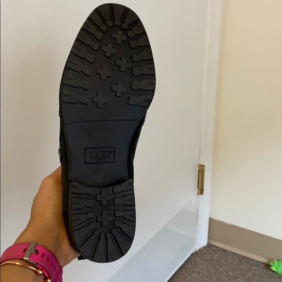 Uggs - Picture 3 of 4